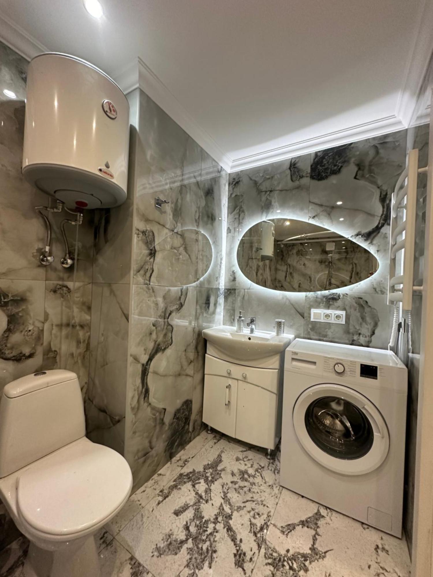 Flat 24 On Lesi Ukrainki 12 With 1 Bedroom Kyiv Exterior photo