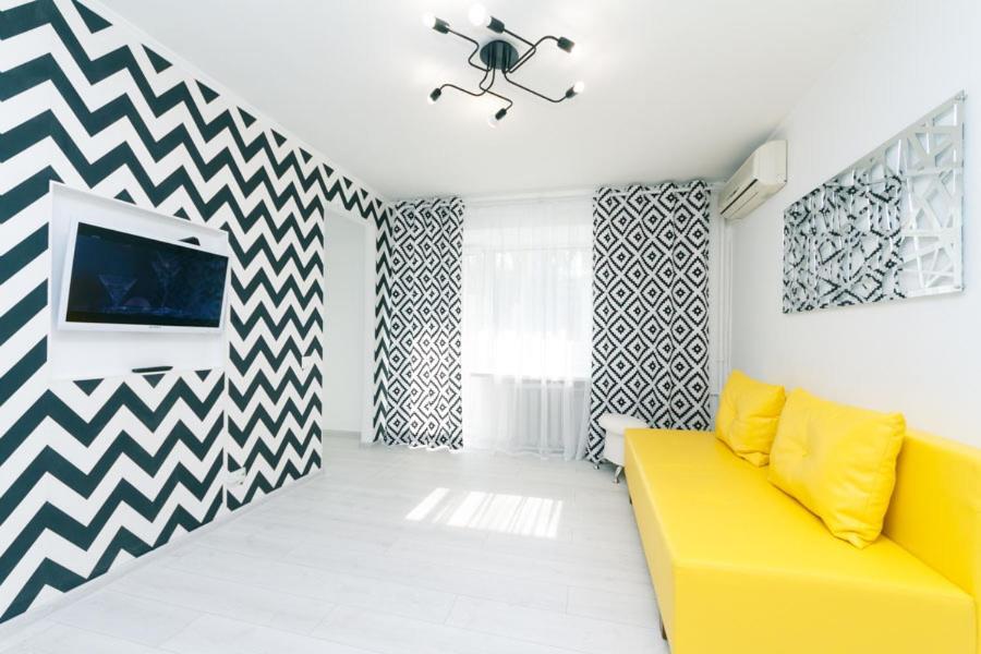 Flat 24 On Lesi Ukrainki 12 With 1 Bedroom Kyiv Exterior photo